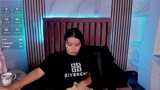 LunaWiill  online show from 17, 10, 2025