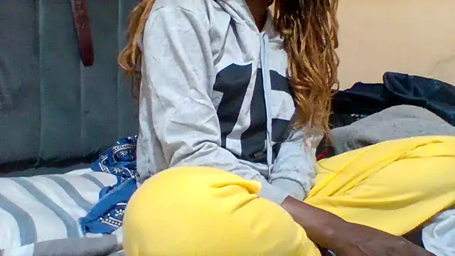 Snapshot of peggycarter007 chatting on 17, 10, 2025 peggycarter007 online show from 17, 10, 2025