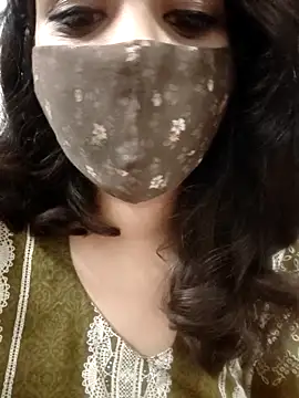 Snapshot of Bhaavyasingh chatting on 4, 11, 2025 Bhaavyasingh online show from 4, 11, 2025