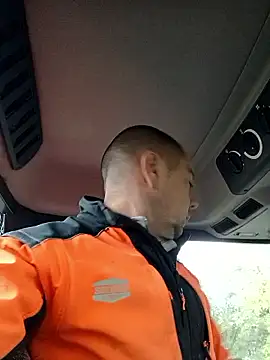 Snapshot of hugoboys4576 chatting on 7, 10, 2025 hugoboys4576 online show from 7, 10, 2025