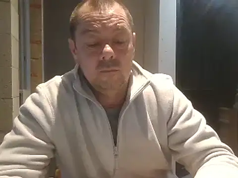 Snapshot of hugoboys4576 chatting on 31, 10, 2025 hugoboys4576 online show from 31, 10, 2025