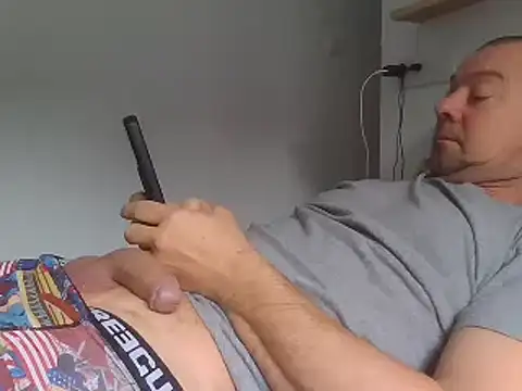 Snapshot of hugoboys4576 chatting on 26, 11, 2025 hugoboys4576 online show from 26, 11, 2025