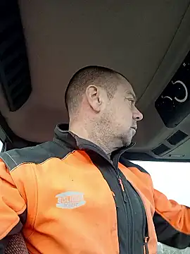 Snapshot of hugoboys4576 chatting on 18, 12, 2025 hugoboys4576 online show from 18, 12, 2025