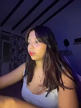 Snapshot of Kitty_Cum2 chatting on 5, 12, 2025 Kitty Cum2 online show from 5, 12, 2025