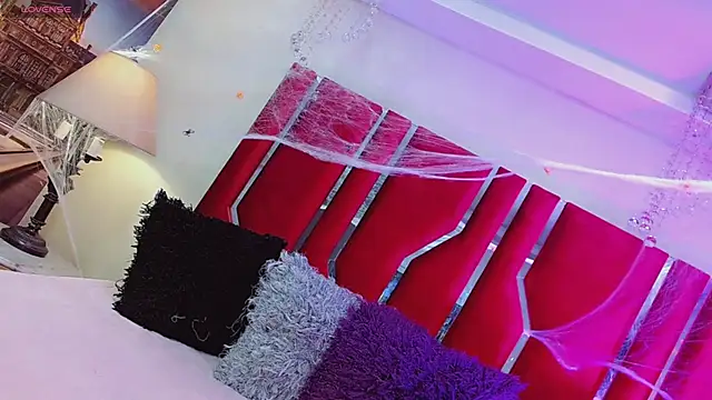 Snapshot of AithanaBlaze chatting on 1, 11, 2025 AithanaBlaze online show from 1, 11, 2025