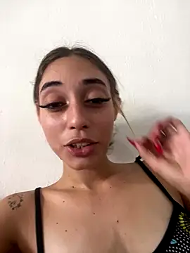 Snapshot of loirinhaaa chatting on 27, 11, 2025 loirinhaaa online show from 27, 11, 2025