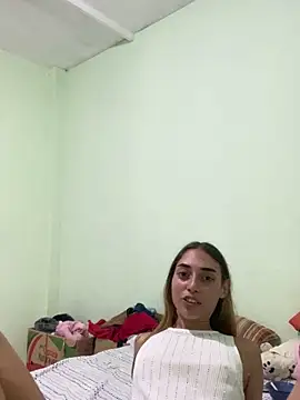 Snapshot of loirinhaaa chatting on 19, 12, 2025 loirinhaaa online show from 19, 12, 2025