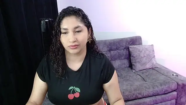 Snapshot of Gia_Dior chatting on 9, 5, 2026 Gia Dior online show from 9, 5, 2026