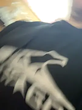 Snapshot of Ezeveron chatting on 26, 9, 2025 Ezeveron online show from 26, 9, 2025