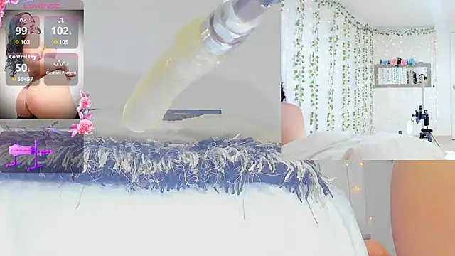 Snapshot of Ashley__Jones__ chatting on 18, 4, 2026 Ashley Jones online show from 18, 4, 2026