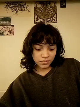 Snapshot of _curiouskitten_ chatting on 28, 9, 2025 curiouskitten online show from 28, 9, 2025