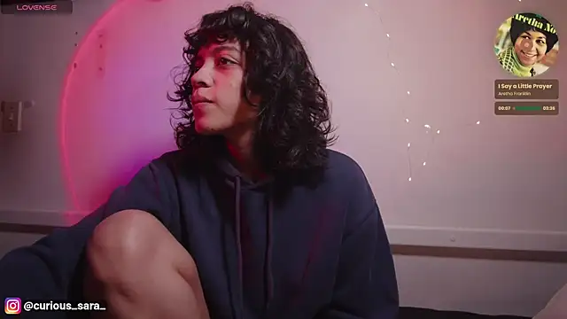 Snapshot of _curiouskitten_ chatting on 4, 10, 2025 curiouskitten online show from 4, 10, 2025