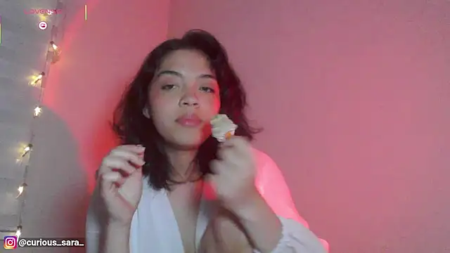 Snapshot of _curiouskitten_ chatting on 2, 11, 2025 curiouskitten online show from 2, 11, 2025