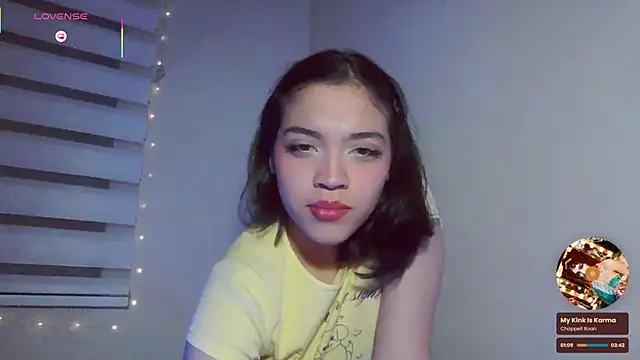 Snapshot of _curiouskitten_ chatting on 29, 11, 2025 curiouskitten online show from 29, 11, 2025