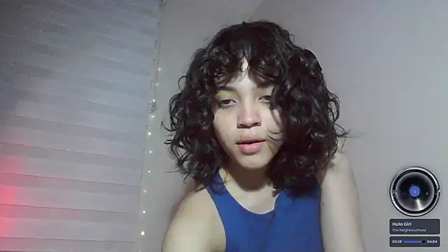 Snapshot of _curiouskitten_ chatting on 30, 11, 2025 curiouskitten online show from 30, 11, 2025