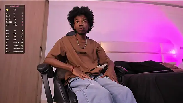 Snapshot of AllexJacob chatting on 15, 12, 2025 AllexJacob online show from 15, 12, 2025