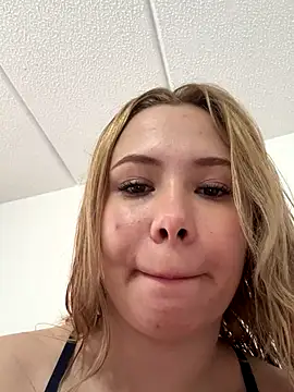 Snapshot of IamCatalina888 chatting on 19, 11, 2025 IamCatalina888 online show from 19, 11, 2025