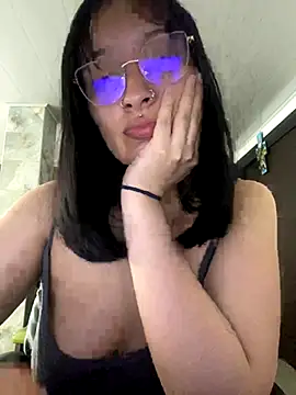 Snapshot of Scarlett_Millerw chatting on 14, 11, 2025 Scarlett Millerw online show from 14, 11, 2025