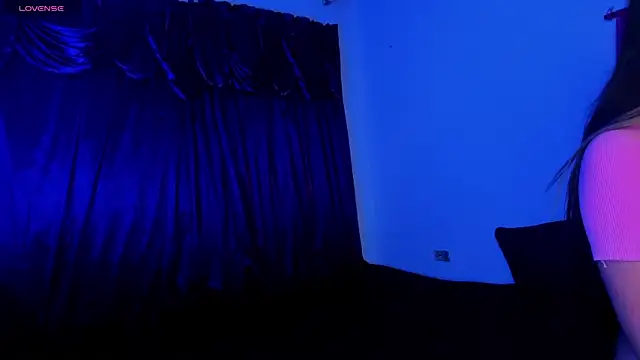 Snapshot of Shairaclark_ chatting on 27, 11, 2025 Shairaclark online show from 27, 11, 2025