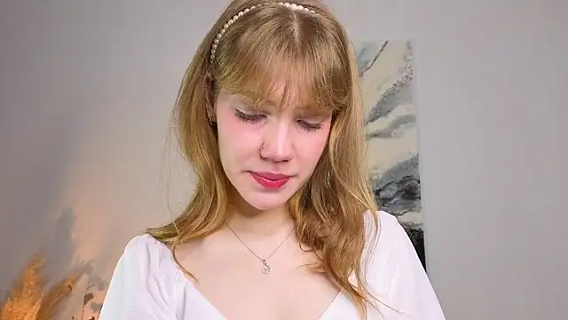 pienaple online show from 2, 11, 2025