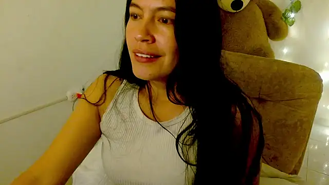 Snapshot of cristal1609 chatting on 15, 5, 2026 cristal1609 online show from 15, 5, 2026