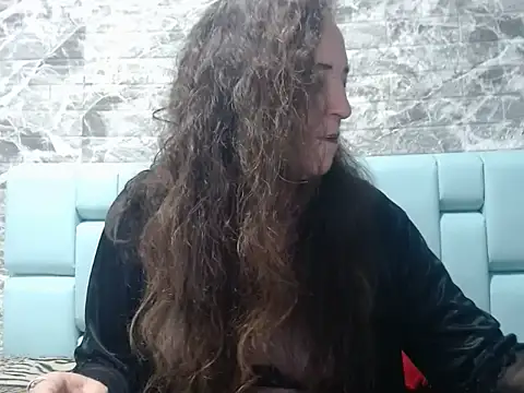 Snapshot of chanel-lam chatting on 1, 10, 2025 chanel-lam online show from 1, 10, 2025