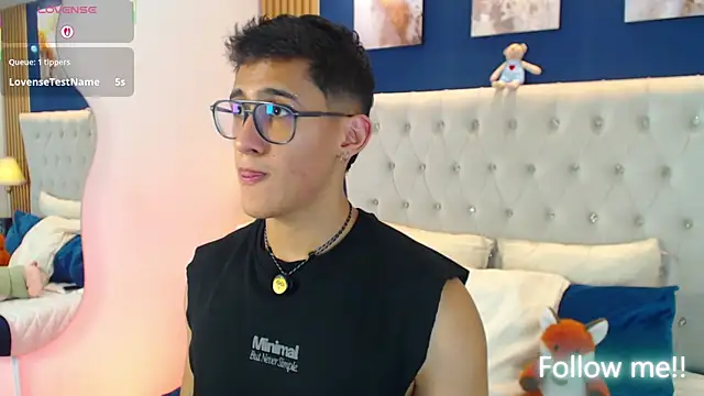 Snapshot of SalvadorFit chatting on 30, 4, 2026 SalvadorFit online show from 30, 4, 2026