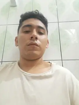 Snapshot of latinbigcock1_ chatting on 22, 9, 2025 latinbigcock1  online show from 22, 9, 2025