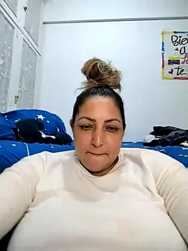 Lunita86 online show from 16, 4, 2026