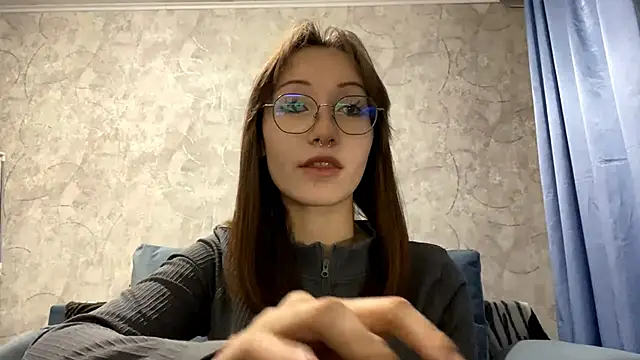 SetsukoBuddemeyer online show from 15, 10, 2025