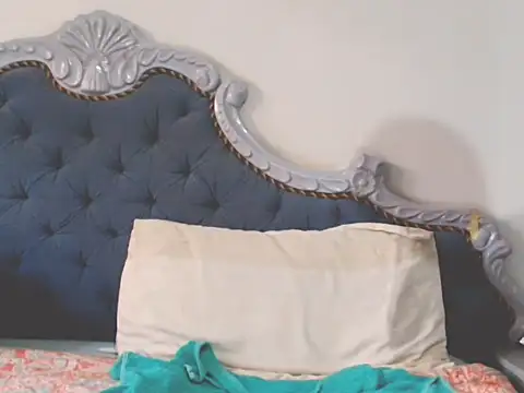 Snapshot of Lilmisafrica25 chatting on 25, 9, 2025 Lilmisafrica25 online show from 25, 9, 2025