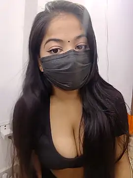 Snapshot of Rihana_01 chatting on 15, 12, 2025 Rihana 01 online show from 15, 12, 2025