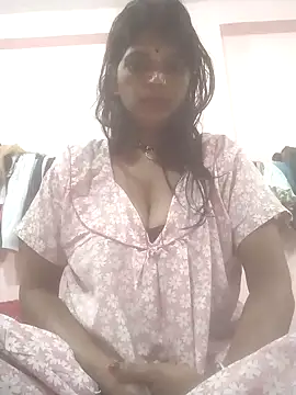 Hott cutgirl online show from 3, 10, 2025