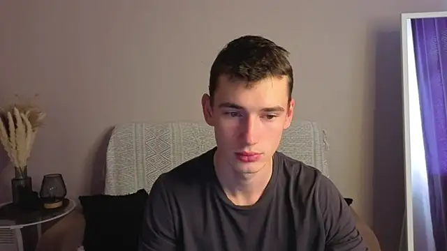 Snapshot of Max_Foks chatting on 19, 9, 2025 Max Foks online show from 19, 9, 2025