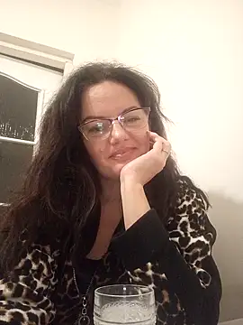 Snapshot of ValeriaLove43211 chatting on 2, 10, 2025 ValeriaLove43211 online show from 2, 10, 2025