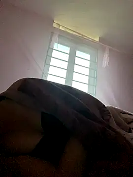 Snapshot of Milky-milk chatting on 19, 11, 2025 Milky-milk online show from 19, 11, 2025