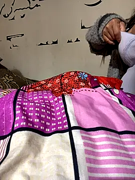 Snapshot of Milky-milk chatting on 1, 12, 2025 Milky-milk online show from 1, 12, 2025