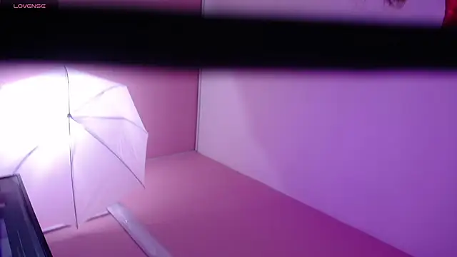 Snapshot of Bunny_poison chatting on 10, 11, 2025 Bunny poison online show from 10, 11, 2025