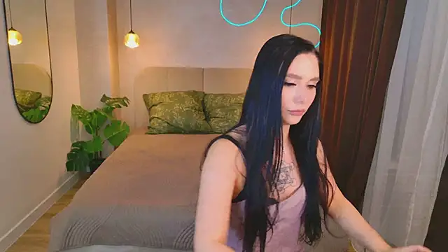 Snapshot of B_Monica_ chatting on 19, 10, 2025 B Monica online show from 19, 10, 2025