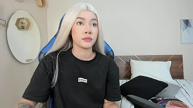 Snapshot of SofiaClarkson chatting on 18, 10, 2025 SofiaClarkson online show from 18, 10, 2025