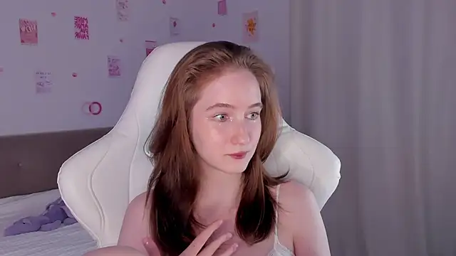 Snapshot of CrystalSoul_ chatting on 20, 9, 2025 CrystalSoul online show from 20, 9, 2025