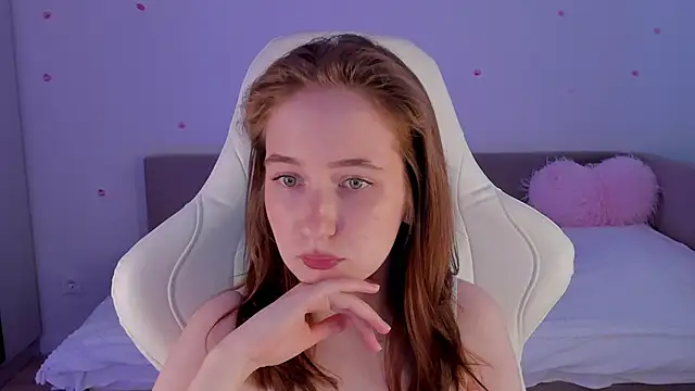 Snapshot of CrystalSoul_ chatting on 1, 10, 2025 CrystalSoul online show from 1, 10, 2025