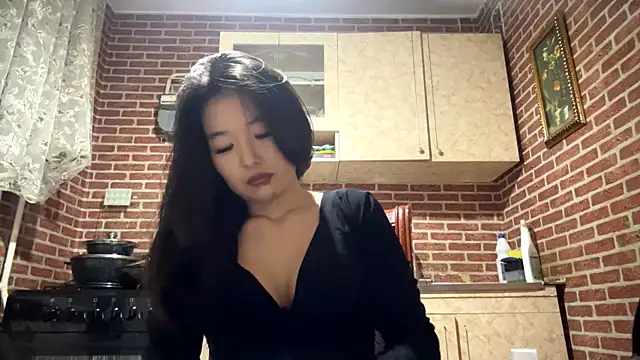 EmmaLeexth online show from 15, 2, 2026