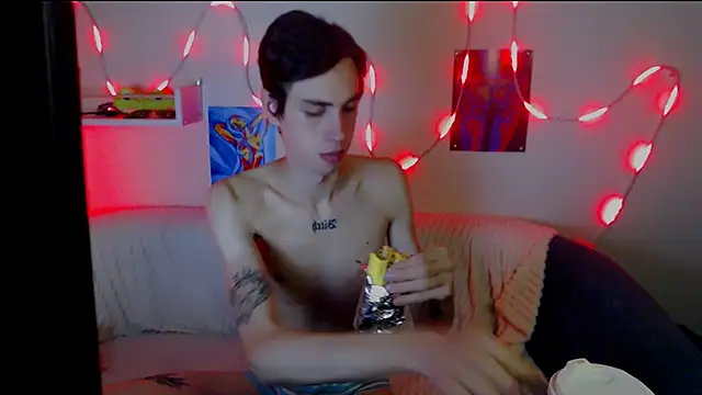 Snapshot of AlexNaughty14 chatting on 8, 10, 2025 AlexNaughty14 online show from 8, 10, 2025