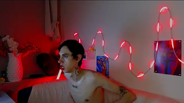 Snapshot of AlexNaughty14 chatting on 17, 10, 2025 AlexNaughty14 online show from 17, 10, 2025