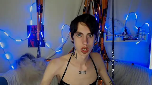 Snapshot of AlexNaughty14 chatting on 3, 11, 2025 AlexNaughty14 online show from 3, 11, 2025