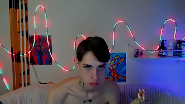 Snapshot of AlexNaughty14 chatting on 22, 11, 2025 AlexNaughty14 online show from 22, 11, 2025