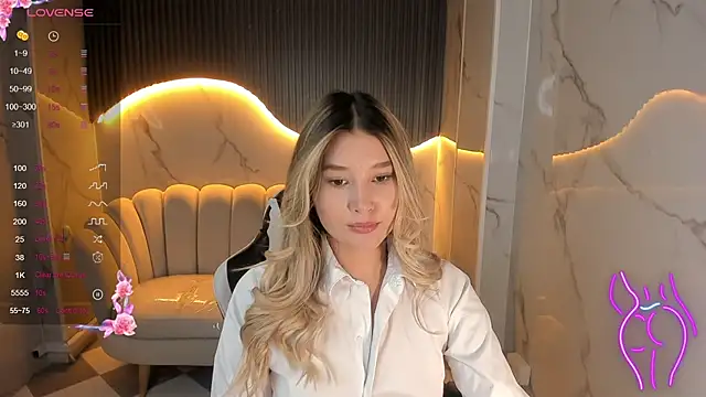 Emma1 b  online show from 2, 10, 2025