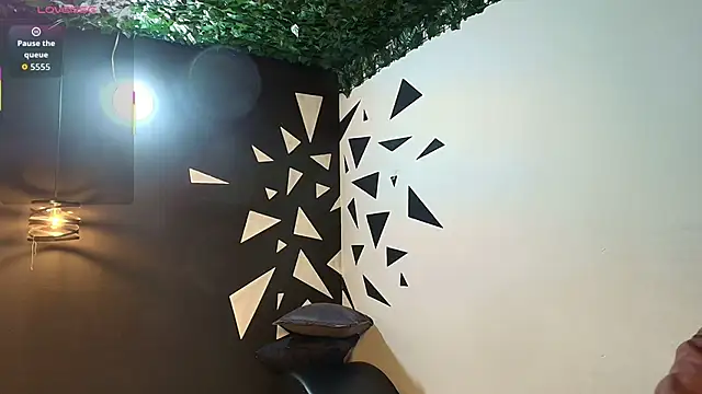 AgataThompson  online show from 14, 11, 2025