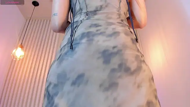 Snapshot of rossvega chatting on 9, 11, 2025 rossvega online show from 9, 11, 2025